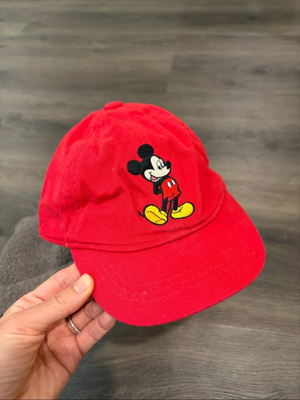 *Like New*GAP Mickey Mouse Cap&Beanie(12-18M)